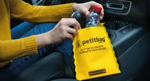 petitbag® premier sac poubelle de voiture réutilisable, lavables à 30°C, recyclable et personnalisable.